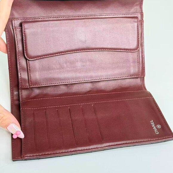 Chanel Black Leather Flap Wallet - Small Quilted Goods with Classic CC Logo - Picture 7 of 7